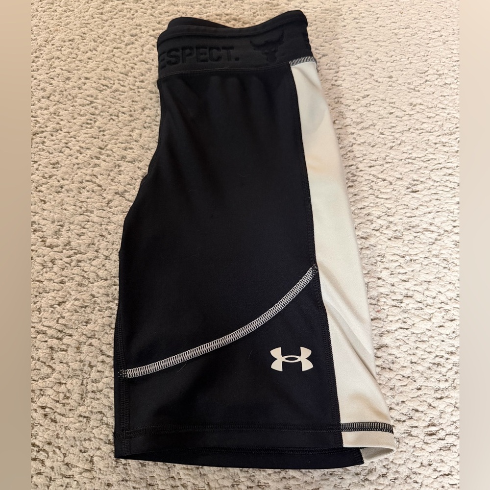 Project Rock compression Shorts - Picture 3 of 4